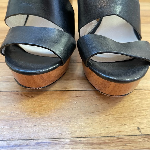 Michael Kors Carla Platform Wedge Sandals **PLEASE READ DESCRIPTION** L7.5/R7 - Picture 4 of 10